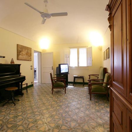 Novecento Hotel Trapani Kültér fotó