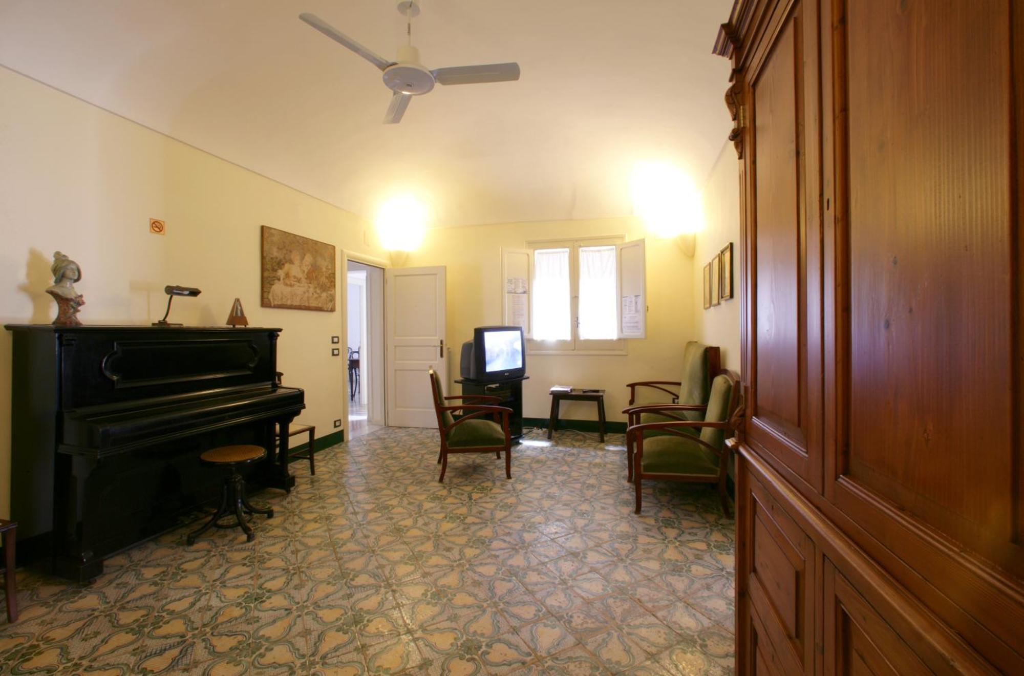 Novecento Hotel Trapani Kültér fotó